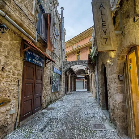 Alley 7, Old Town Rhodes City