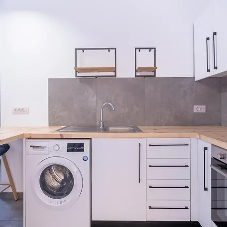 Alley 7, Old Town Rhodes City