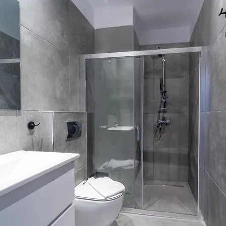 Alley 7, Old Town Pensjonat 4*