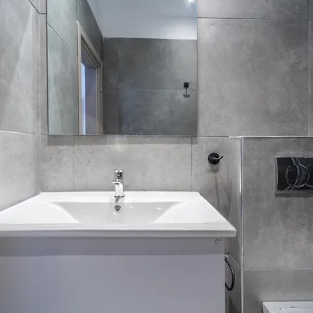 Konukevi Alley 7, Old Town 4*