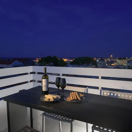 Alley 7, Old Town Guesthouset 4*