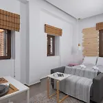 Πανσιόν Alley 7, Old Town 4*