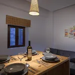 Alley 7, Old Town Πανσιόν 4*