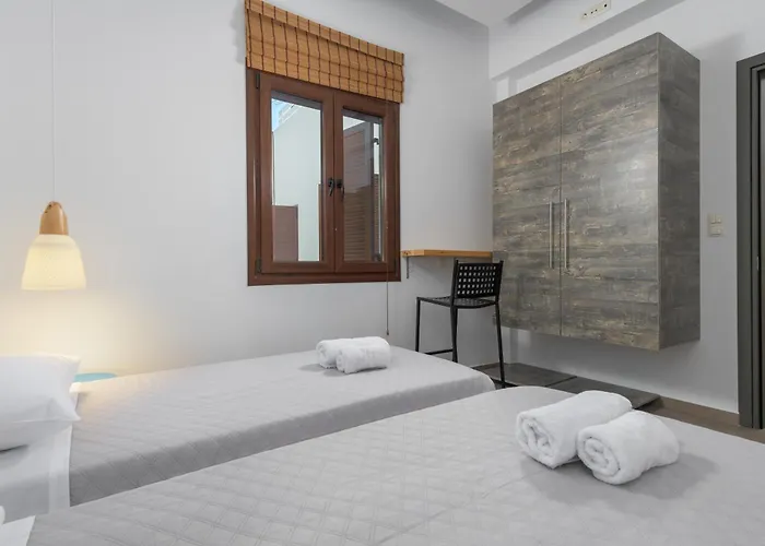 Pensión Alley 7, Old Town Rhodes City